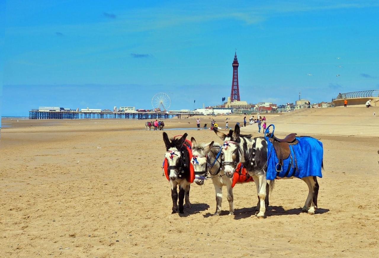 White Moon Hotel Blackpool Eksteriør billede